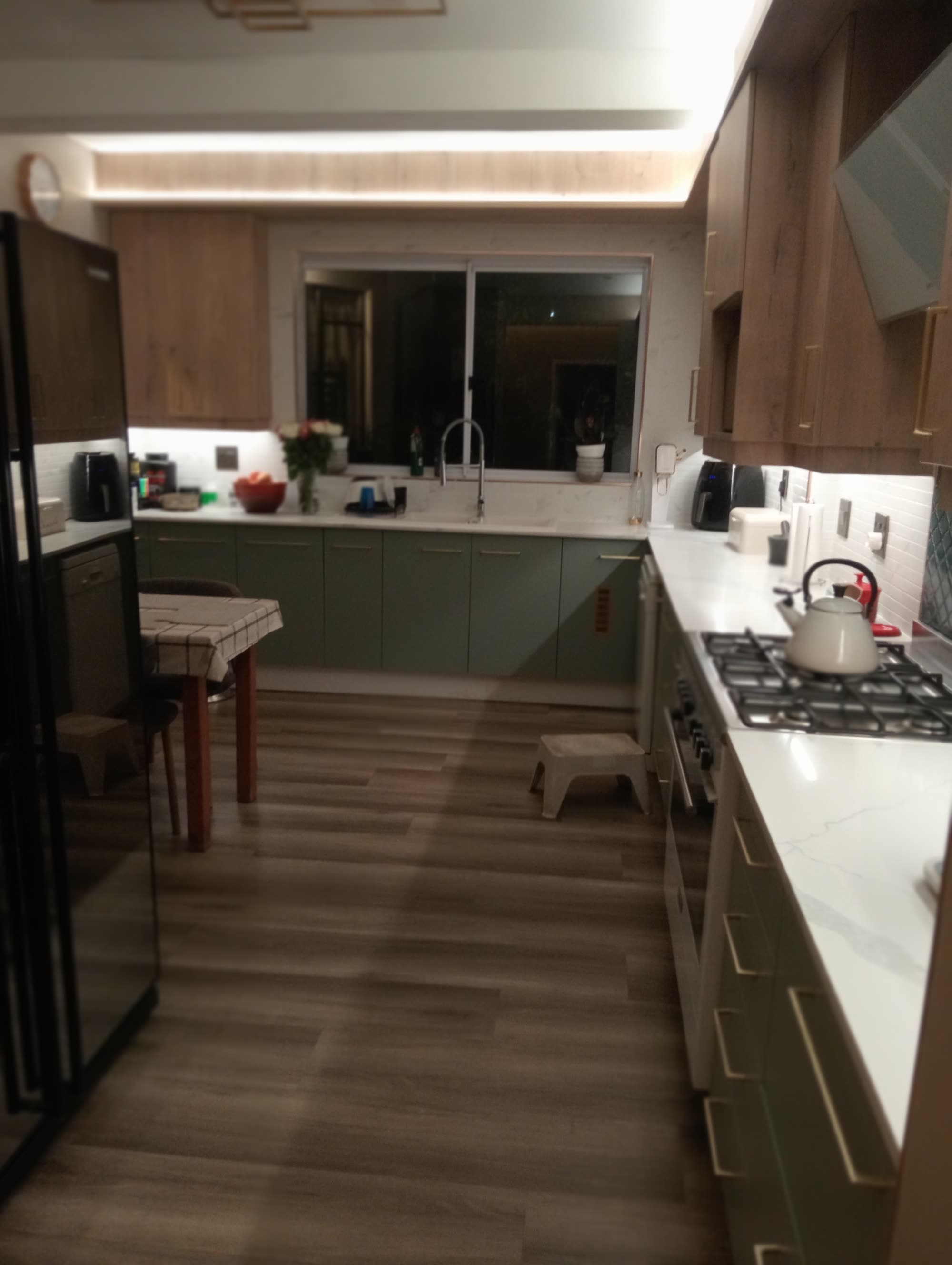Le Renaud residence Kitchen photograph 57