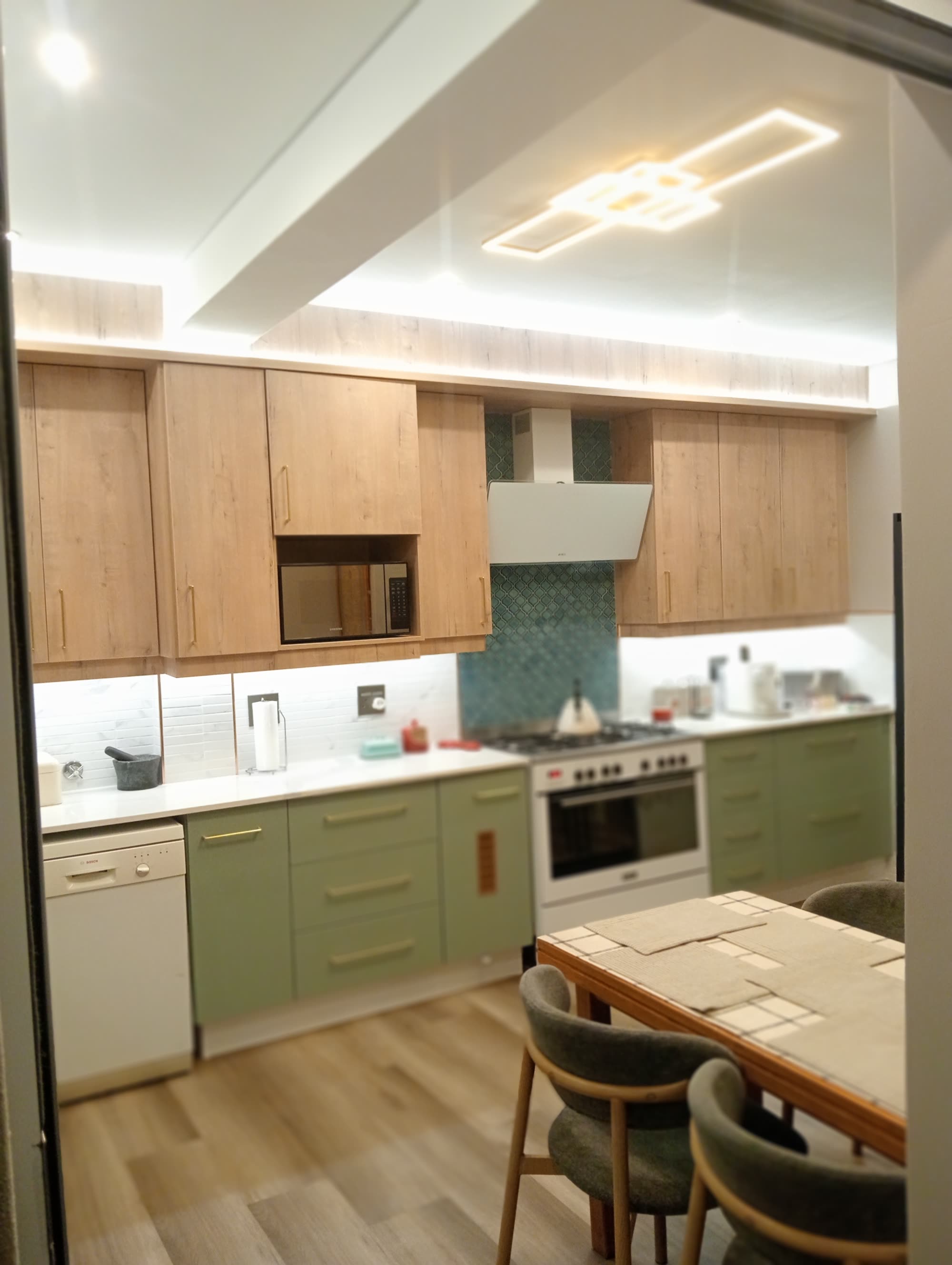 Le Renaud residence Kitchen photograph 54