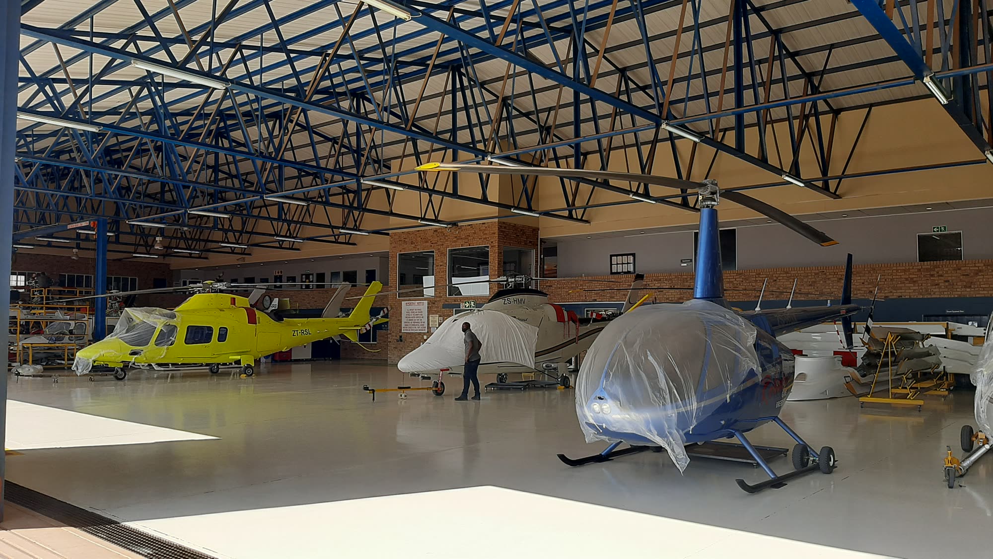 Leonardo Aviation Hangar photograph 51