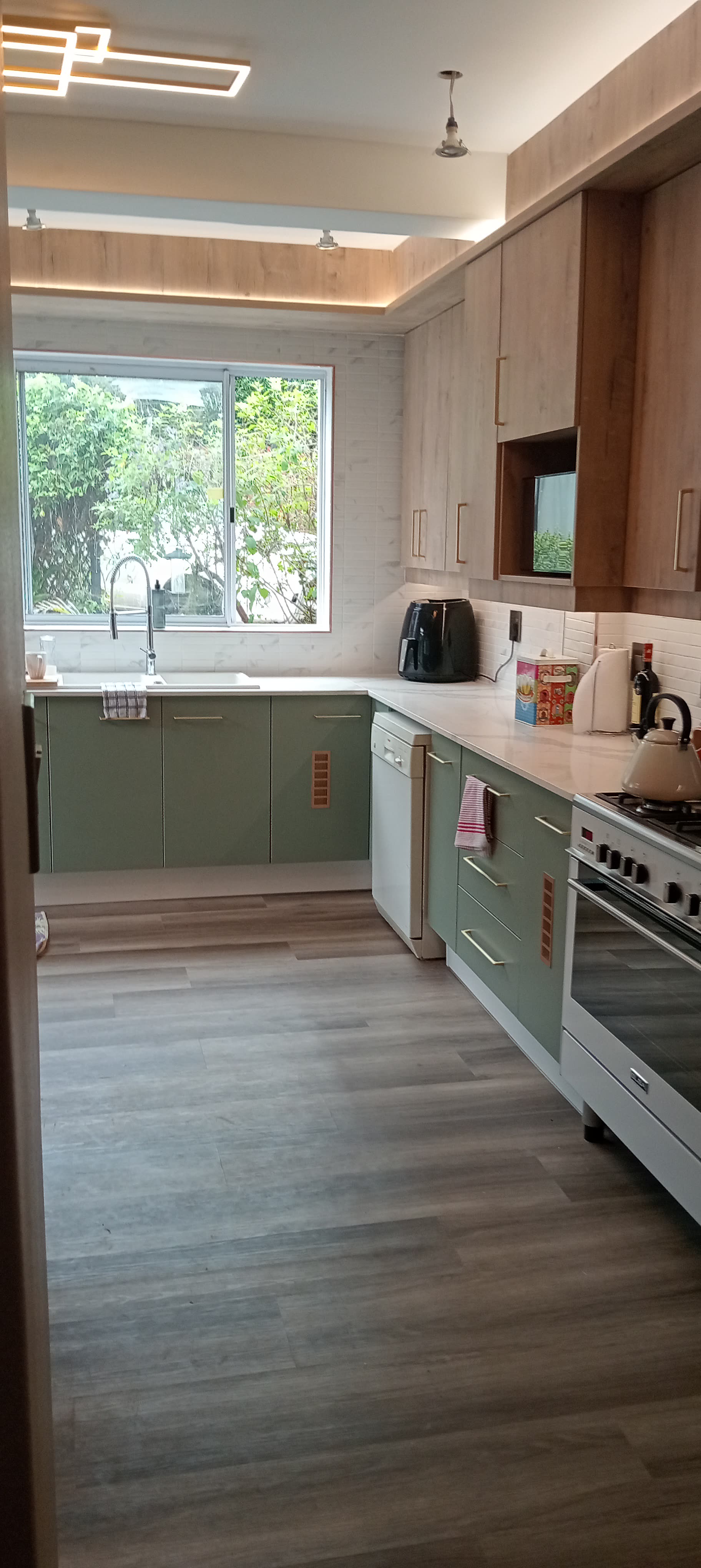 Le Renaud residence Kitchen photograph 50