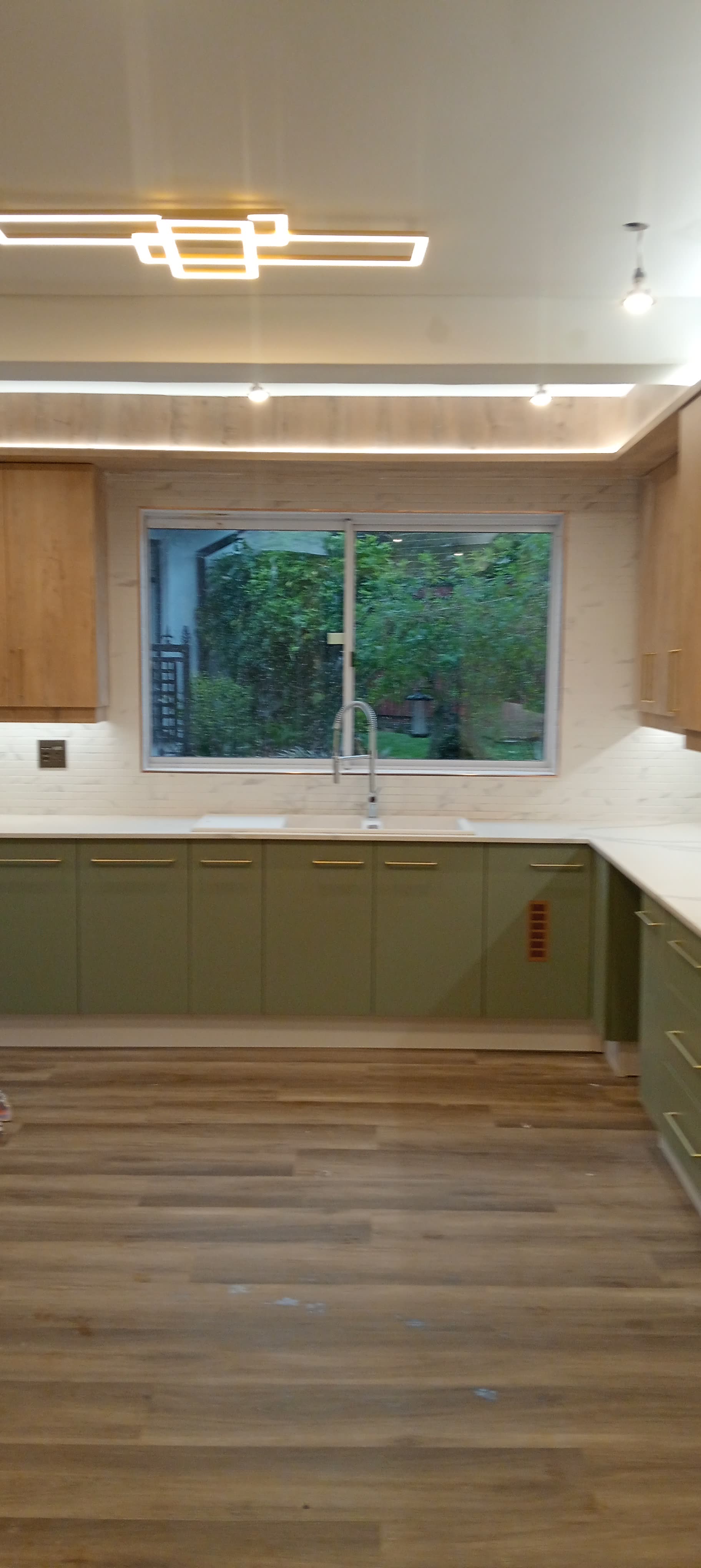 Le Renaud residence Kitchen photograph 46