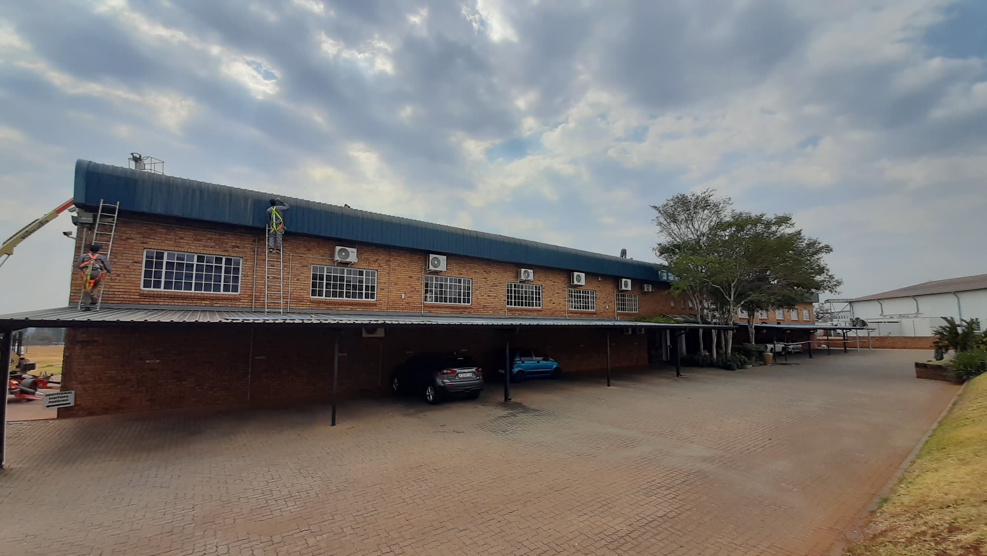 Leonardo Aviation Hangar photograph 36