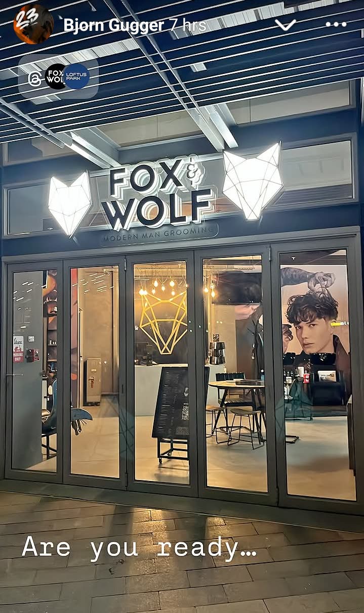 Fox & Wolf 2.0 photograph 27