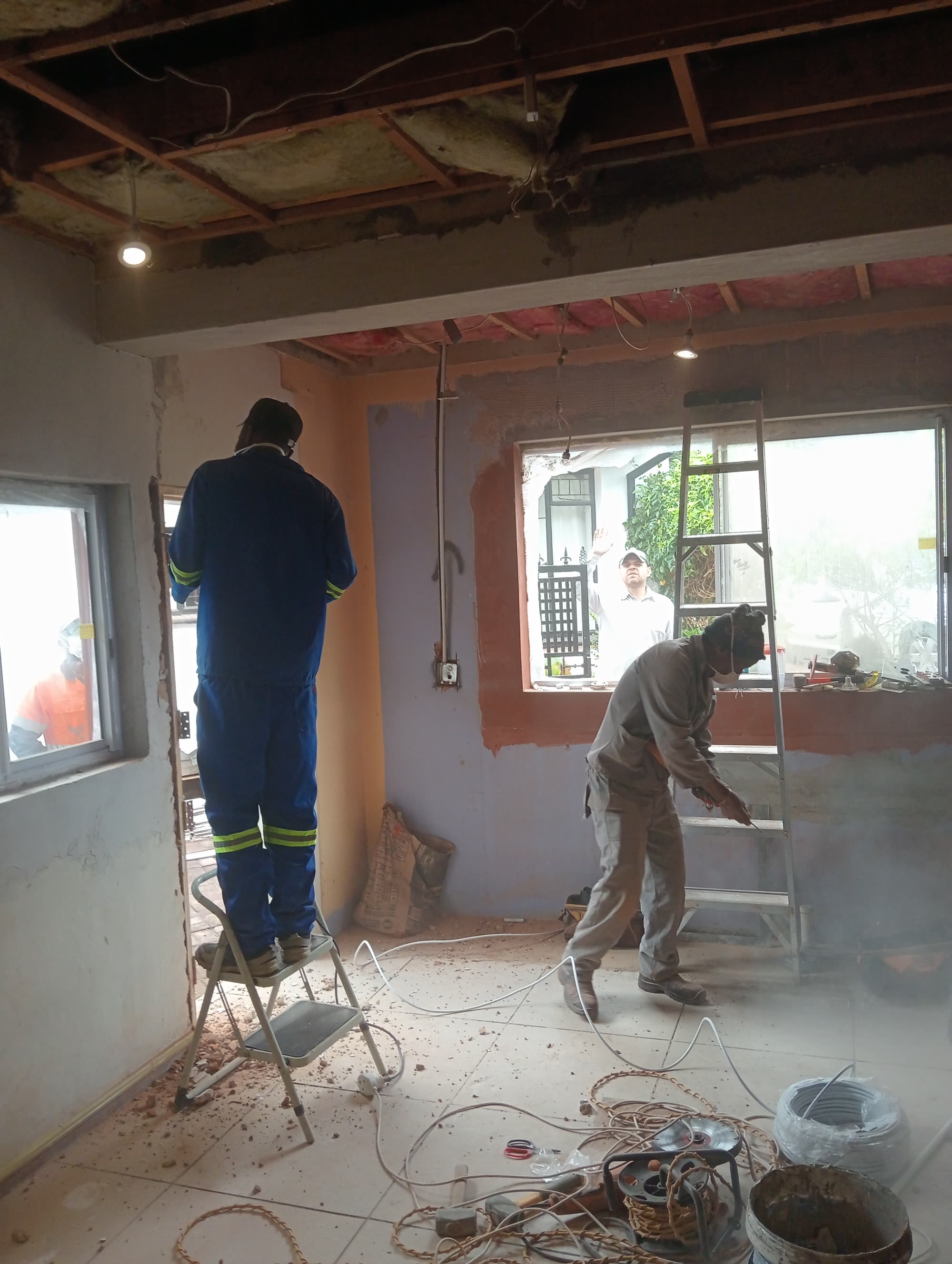 Le Renaud residence Kitchen photograph 15