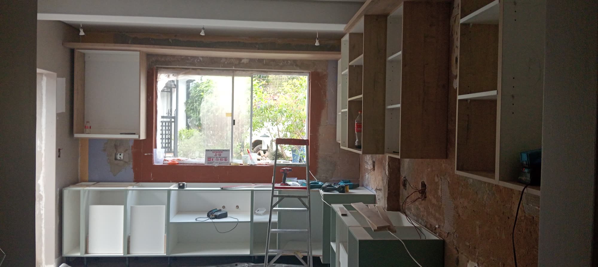 Le Renaud residence Kitchen photograph 27